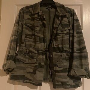 Ana Camo jacket